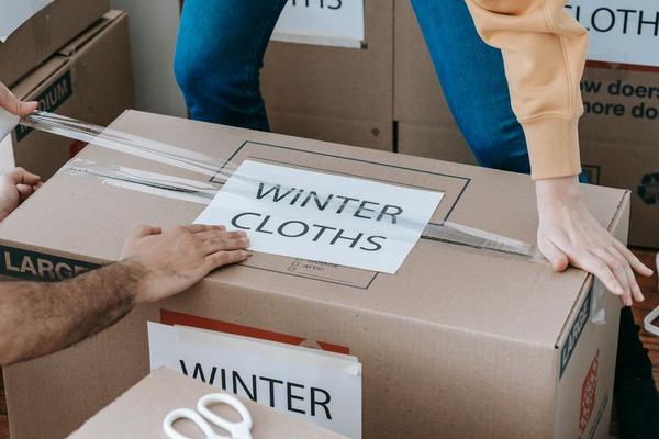 seasonal clothes storage